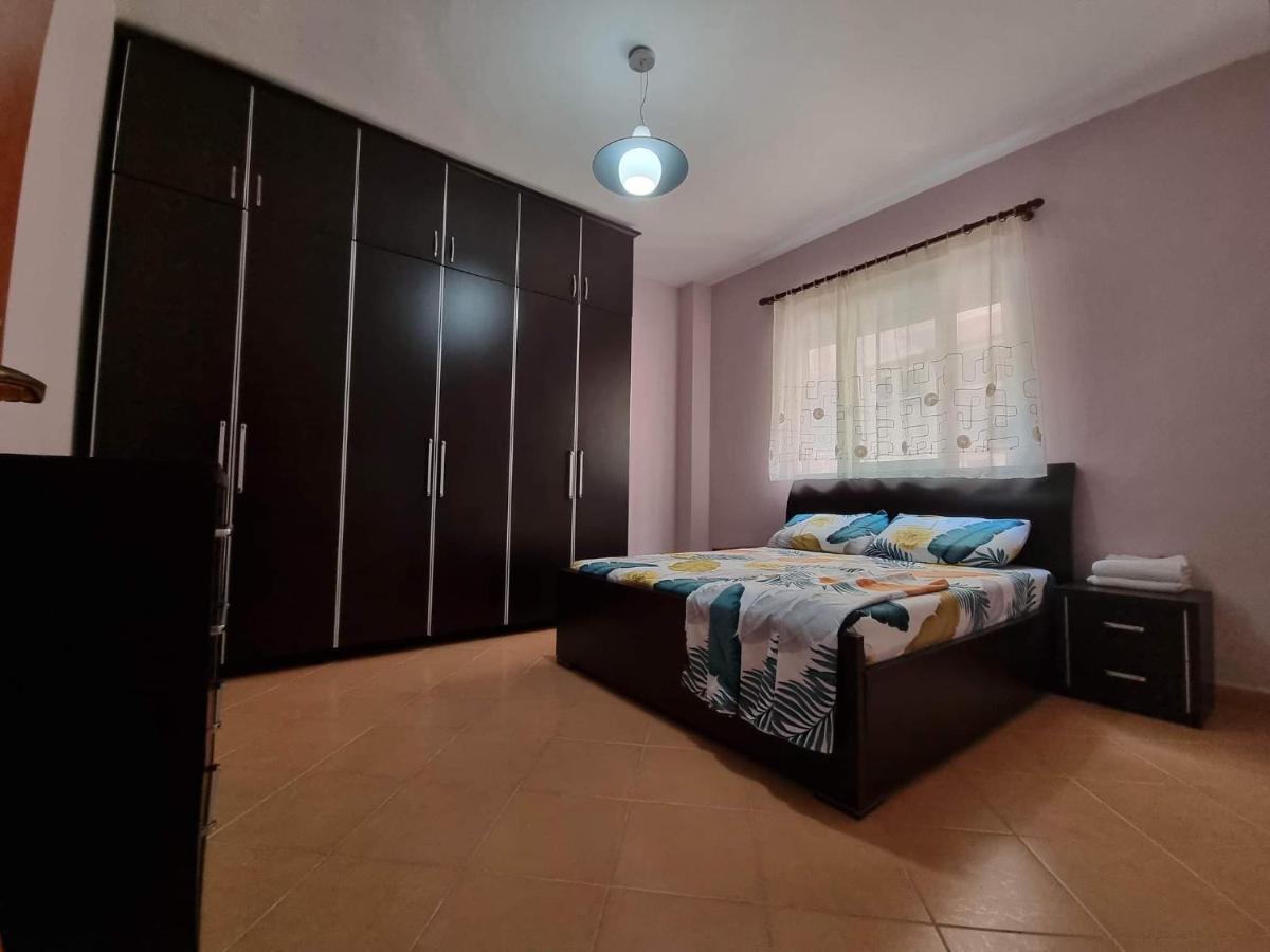 Liqeni Thate, Tirane Apartment ภายนอก รูปภาพ